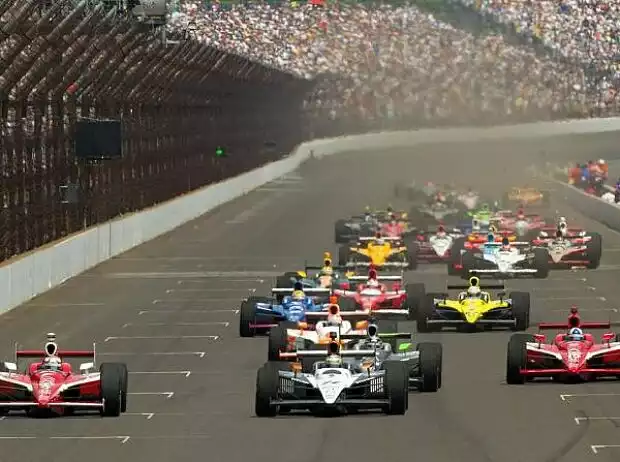 Indy 500 2011 Titel-Bild zur News: Indy 500 2011