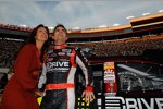 Jeff Gordon und Ehefrau Ingrid erfreuen sich am Fly Over