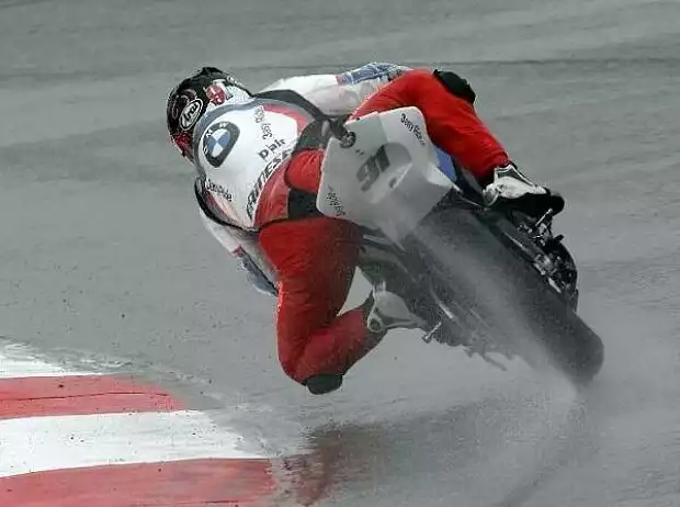 Leon Haslam Titel-Bild zur News: Leon Haslam