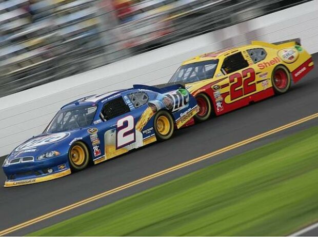 Brad Keselowski, Kurt Busch Brad Keselowski, Kurt Busch