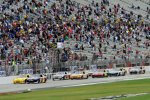 Start zum AdvoCare 500 mit Kasey Kahne (Red Bull) und Clint Bowyer (Childress) an der Spitze