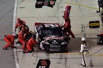 Kevin Harvick ging dank flinker Arbeit der Childress-Crew beim letzten Stopp in Führung