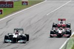 Michael Schumacher (Mercedes), Lewis Hamilton (McLaren) und Jenson Button (McLaren) 