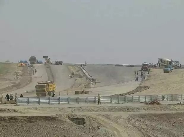 Bauarbeiten in Indien Titel-Bild zur News: Bauarbeiten in Indien