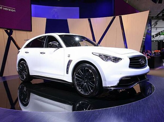Infiniti FX Sebastian Vettel Infiniti FX Sebastian Vettel