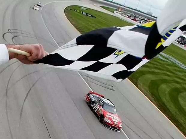Tony Stewart Titel-Bild zur News: Tony Stewart