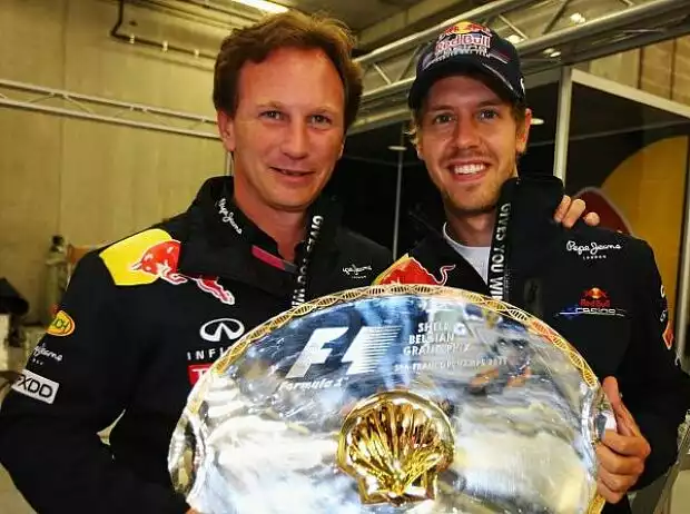Christian Horner (Teamchef), Sebastian Vettel Titel-Bild zur News: Christian Horner (Teamchef), Sebastian Vettel