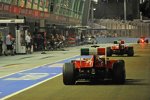 Fernando Alonso vor Felipe Massa (Ferrari)
