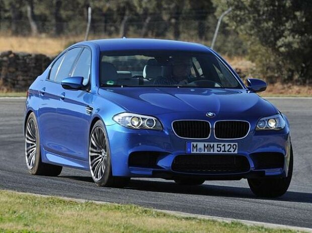Titel-Bild zur News: BMW M5