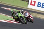 Tom Sykes (Kawasaki) und Carlos Checa (Althea)