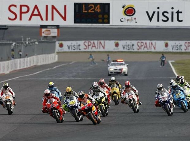 Titel-Bild zur News: Start zum MotoGP-Rennen in Motegi 2010