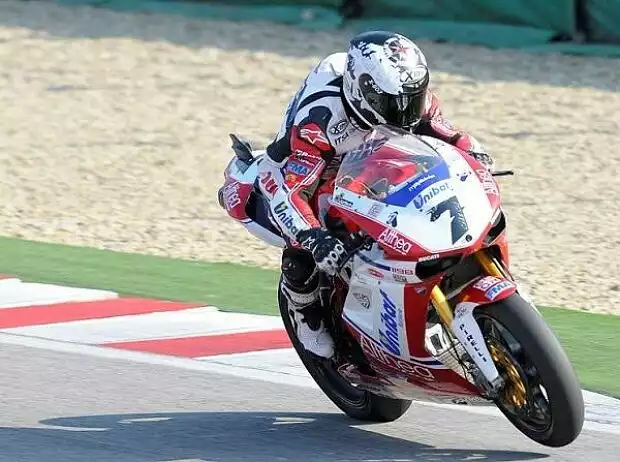 Carlos Checa Titel-Bild zur News: Carlos Checa