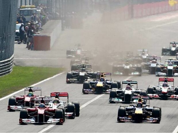 Fernando Alonso, Sebastian Vettel Fernando Alonso, Sebastian Vettel