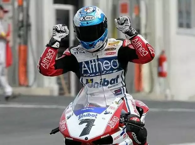 Carlos Checa Titel-Bild zur News: Carlos Checa