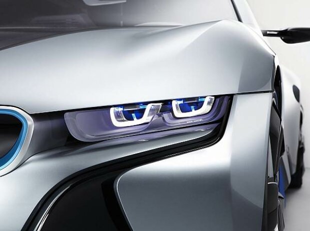 Titel-Bild zur News: BMW i8 Concept mit Laserlicht