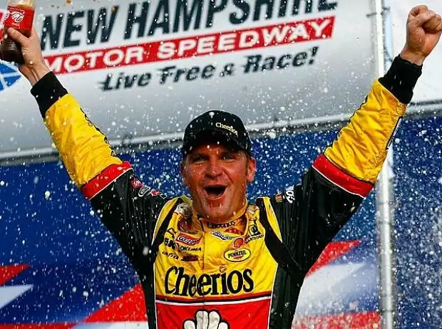 Clint Bowyer Titel-Bild zur News: Clint Bowyer