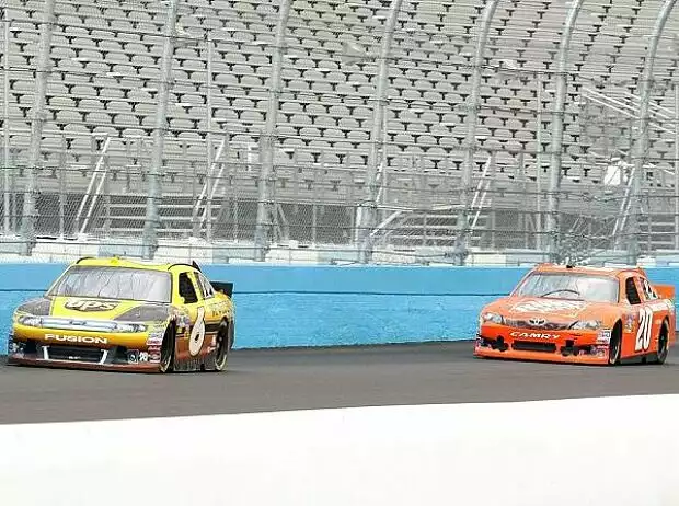 Titel-Bild zur News: Joey Logano, David Ragan