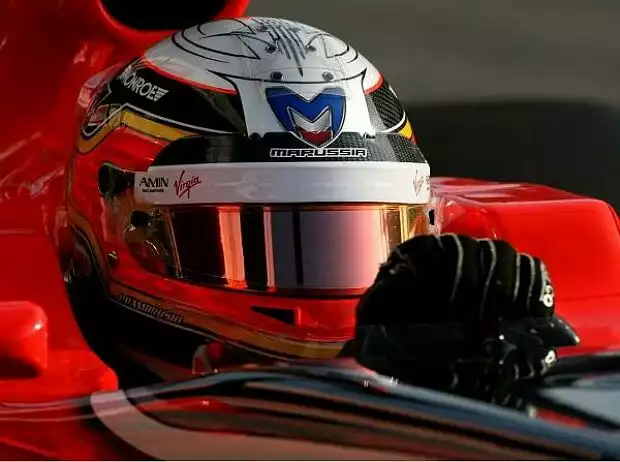 Helm mit Zylonstreifen von Jerome D'Ambrosio Titel-Bild zur News: Helm mit Zylonstreifen von Jerome D'Ambrosio