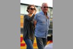 Jenson Buttons Freundin Jessica Michibata mit Vater John Button