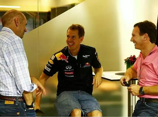 Sebastian Vettel, Adrian Newey (Technischer Direktor), Christian Horner (Teamchef) Titel-Bild zur News: Sebastian Vettel, Adrian Newey (Technischer Direktor), Christian Horner (Teamchef)