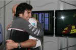 Sergio Perez (Sauber) und Peter Sauber (Teamchef) 