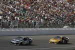 Carl Edwards (Roush) vor Marcos Ambrose (RPM) 