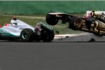 Michael Schumacher (Mercedes) und Witali Petrow (Renault) 