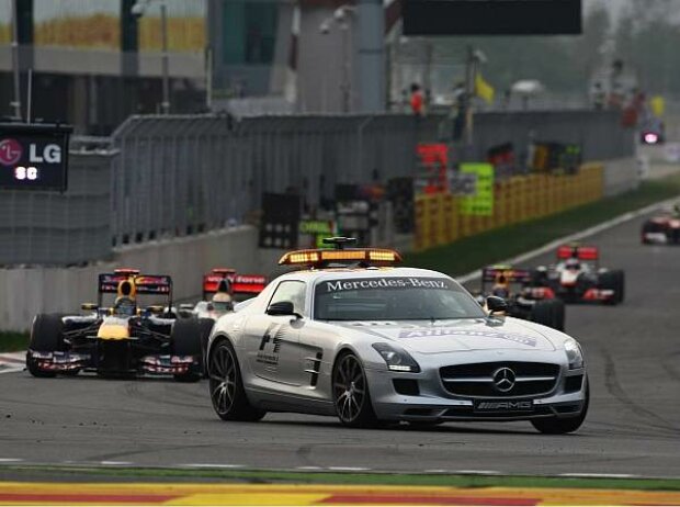 Safety-Car Safety-Car