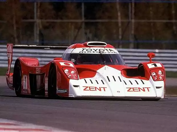 Toyota GT-One TS020 Titel-Bild zur News: Toyota GT-One TS020