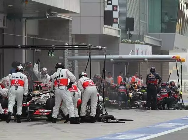 Lewis Hamilton, Mark Webber Titel-Bild zur News: Lewis Hamilton, Mark Webber