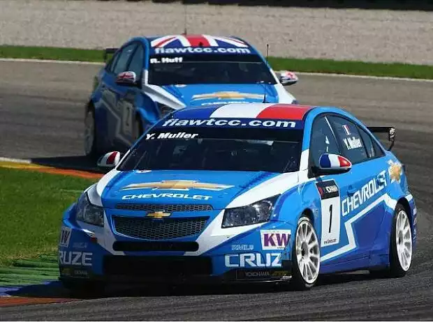 Titel-Bild zur News: Robert Huff, Yvan Muller