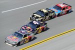 Brian Vickers, Kasey Kahne (beide Red Bull) und Ryan Newman, Tony Stewart (beide SHR)