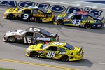 Marcos Ambrose, A.J. Allmendinger (beide RPM), Michael Waltrip (MWR), Carl Edwards (Roush) 