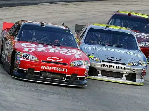 Titel-Bild zur News: Tony Stewart, Jimmie Johnson, Jeff Gordon