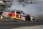 Brian Vickers (Red Bull) crasht