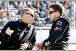 Carl Edwards (Roush) im Gespräch mit Crewchief Bob Osbourne