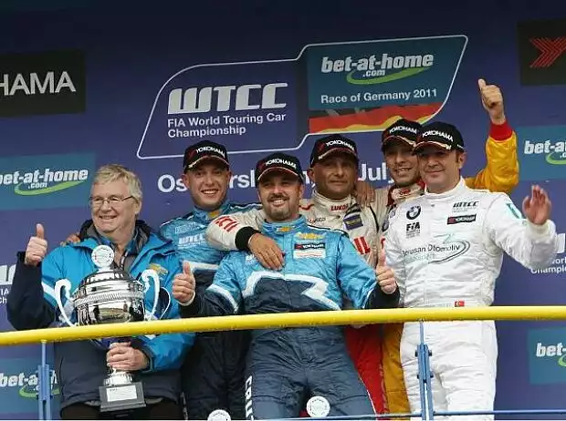 Yvan Muller, Robert Huff, Gabriele Tarquini, Stefano D'Aste, Ibrahim Okyay Titel-Bild zur News: Yvan Muller, Robert Huff, Gabriele Tarquini, Stefano D'Aste, Ibrahim Okyay