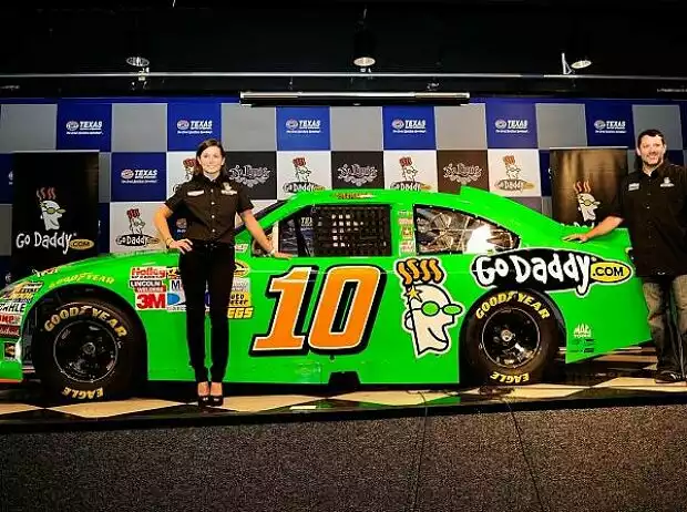 Danica Patrick, Tony Stewart Titel-Bild zur News: Danica Patrick, Tony Stewart