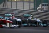 Kämpferische Mercedes-Piloten punkten in Abu Dhabi