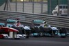 Bild zum Inhalt: Kämpferische Mercedes-Piloten punkten in Abu Dhabi