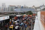 Blick in die Boxengasse der WTCC