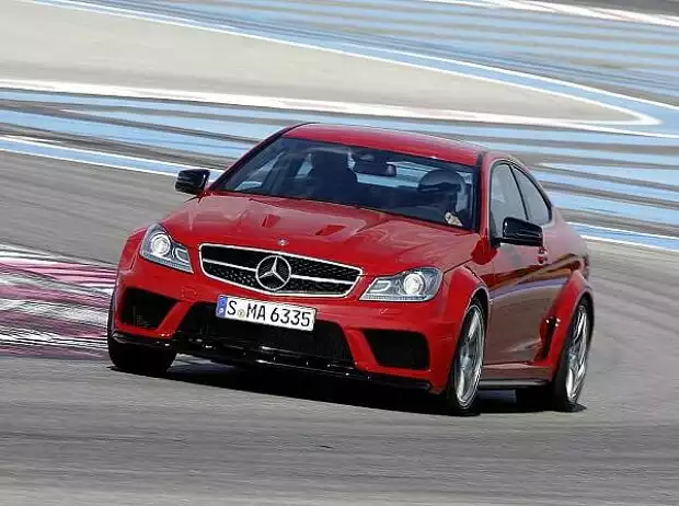 C 63 AMG Coupé "Black Series" Titel-Bild zur News: C 63 AMG Coupé "Black Series"