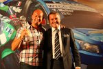 Marcello Lotti überreicht Robert Huff (Chevrolet) die Auszeichnung für WM-Rang zwei