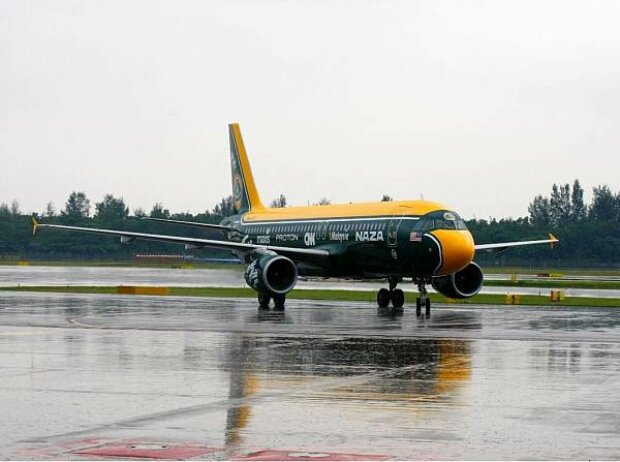 Titel-Bild zur News: Lotus-AirAsia-Jet
