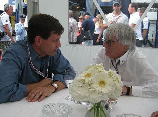 Tavo Hellmund und Bernie Ecclestone Tavo Hellmund und Bernie Ecclestone