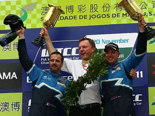 Yvan Muller, Robert Huff Titel-Bild zur News: Yvan Muller, Robert Huff
