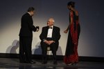 Sid Watkins erhält von FIA-Präsdient Jean Todt die Goldmedaille für sein Lebenswerk