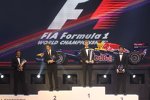Weltmeisterehrung Formel 1: Christian Horner (Teamchef Red Bull), Jenson Button (2.), Sebastian Vettel (1.) und Mark Webber (3.) 