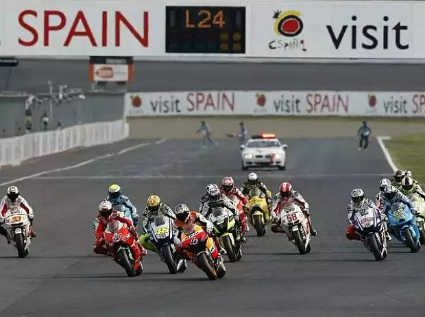 Start zum MotoGP-Rennen in Motegi 2010 Titel-Bild zur News: Start zum MotoGP-Rennen in Motegi 2010