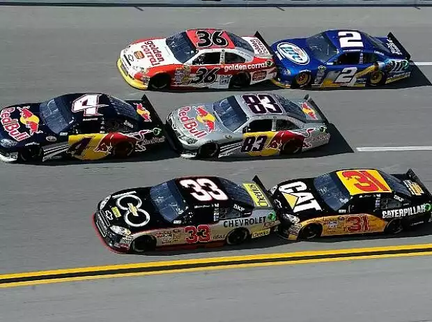 Clint Bowyer Titel-Bild zur News: Clint Bowyer